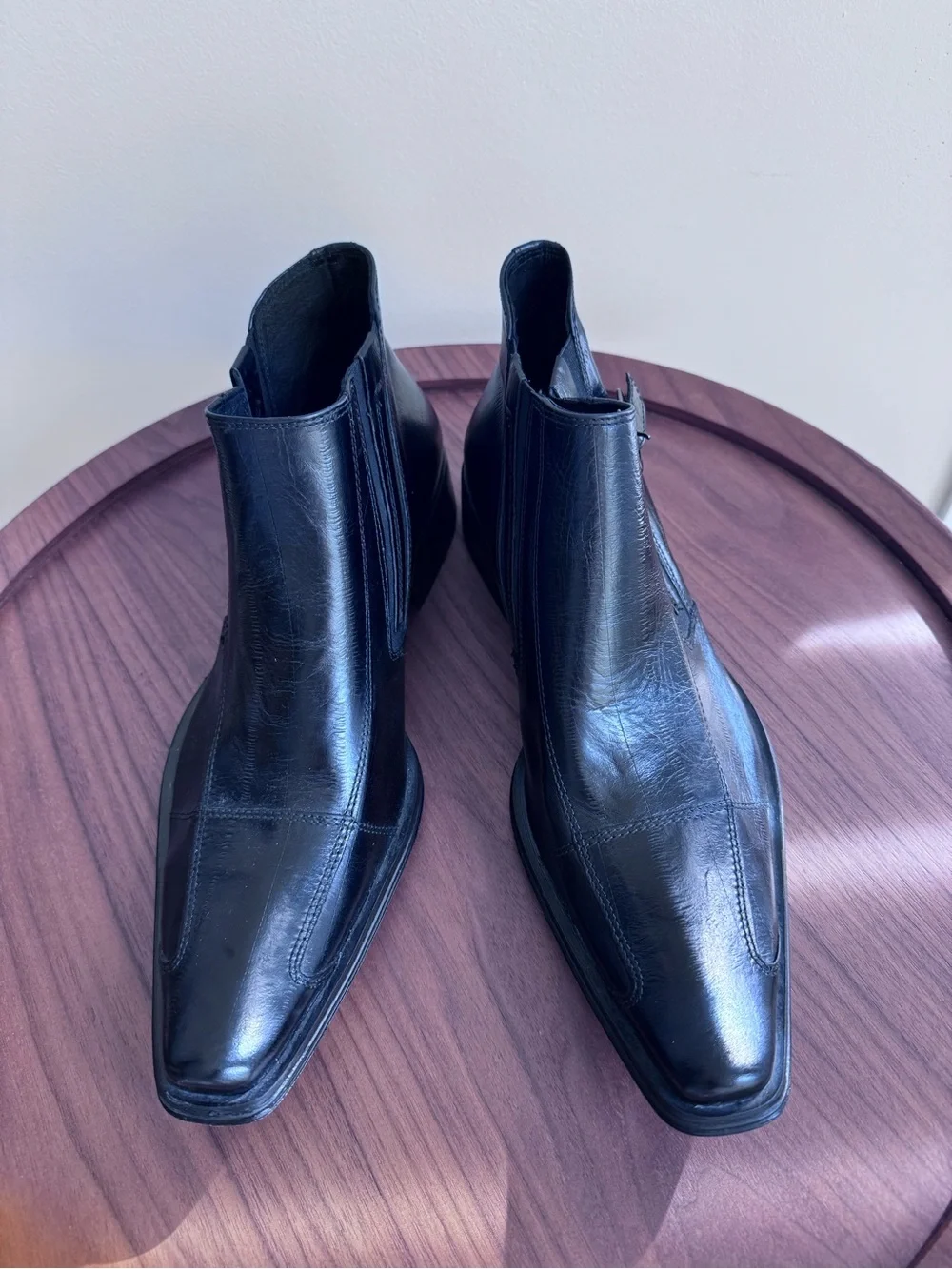 🇮🇹 Vintage BATA Men’s Leather Ankle Boots — Made in Italy — NEW / NEVER WORN